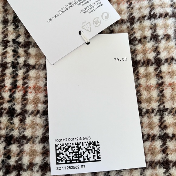 NEW with tags A-Line mini Skirt - Picture 3 of 4